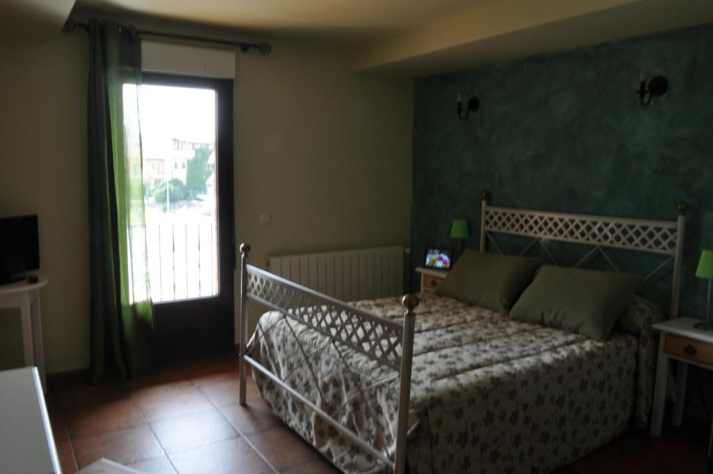 Hotel Langa Cerezo de Abajo Pokoj fotografie